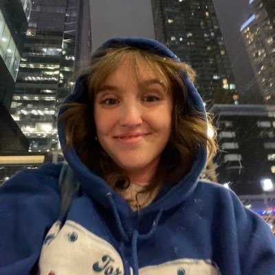 adelerobak's profile picture. art, music, coffee, nature. marketing.  sometimes sports. thoughts + posts are my own.