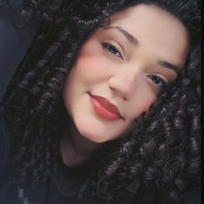 CamiiShb's profile picture. MAND IN XIQUE XIQUE -BAHIA 

●Divulgadora 

● Construção 👷‍♀️🏡

●Crips 💙✨️

●Habblet Hotel ☀️

●RPG : Família Bennett's ♡