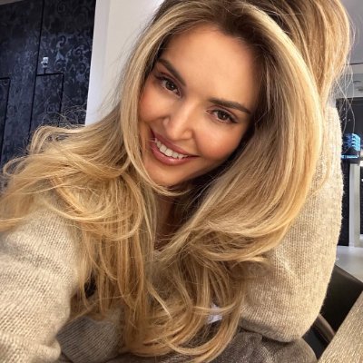 MariaSasha2c's profile picture. Dreamer ☁️Coffee lover ☕Living my best life in NYC 🌴Always watching the sunset 🌅Loves meeting new like-minded people