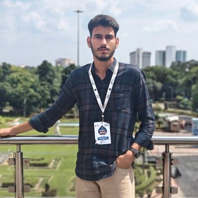 _imran_kashmiri's profile picture. World Web Record Holder🎖️🏆
Charles Dickens Award 🥇🏆
biography || Martyr's  || Love Story