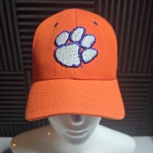 YourMotherInHel's profile picture. 