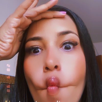 isanevesaa's profile picture. 