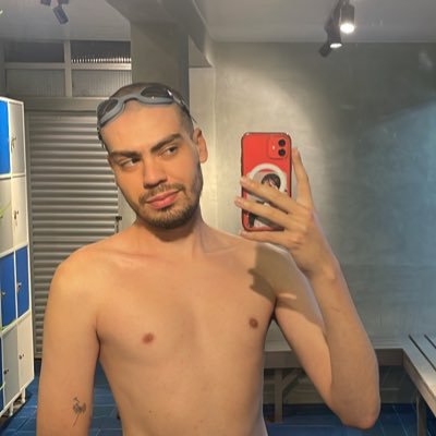 gus_ibnida's profile picture. reclamações aqui. São aceitas reclamações das minhas reclamações, mas não vou deixar de reclamar.