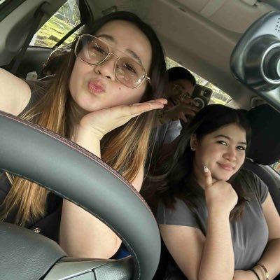 camillaaniban's profile picture. i'll be the sweetest bitch you'll ever meet 🌻🌻