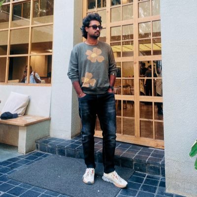 SRajumanthena's profile picture. prabhas cult ❤
animal lover ❤🐾🖤
Direction 🖤
cinema 📽🎥🎞🎬