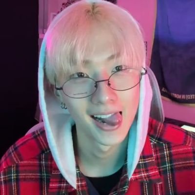 jilxnxs's profile picture. more than words