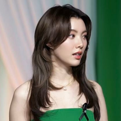 _aku_siapaah's profile picture. Repost For LingOrm 🇲🇨