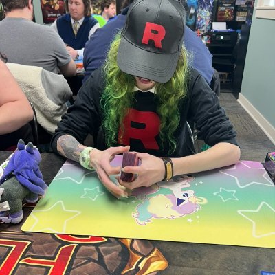 HazeyCats's profile picture. Unironic Horse Girl. #1 Shadow Rider Vmax Player. 🐴 @ProjArtemisPKMN #1 fan/cheerleader.
Header by @KeithMontalbo