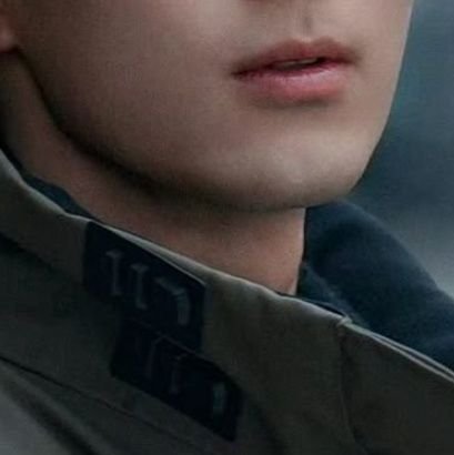 Le0nDrksd's profile picture. the other side