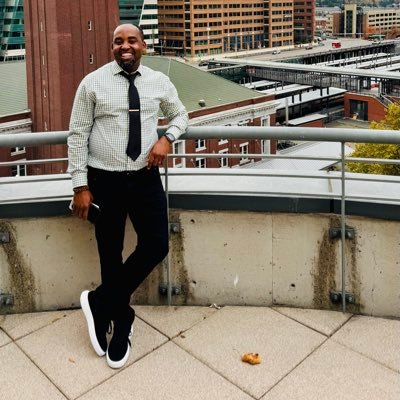 Intasunikwa's profile picture. Founder/President at Black Healing Fund https://t.co/tQatHGYPOZ PD @hgse|Future Governor|ALL OPINIONS ARE MINE.