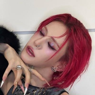 minhotiddiez's profile picture. hi i’m that one guy who manifested barbiez gashina. you’re welcome btw (mdni i’m 26) — ♡ 10/27/25 ♡ polyam xlov truther ❤️🩷💙💛 started T 11/4/25 🏳️‍⚧️