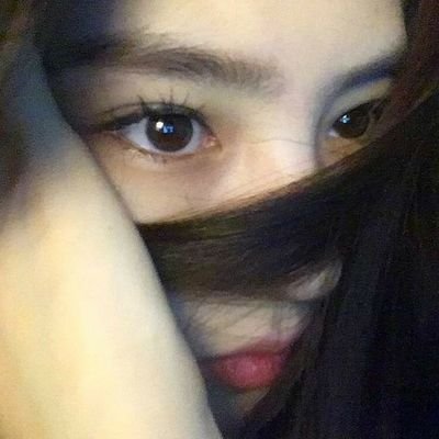 bylunarene's profile picture. 