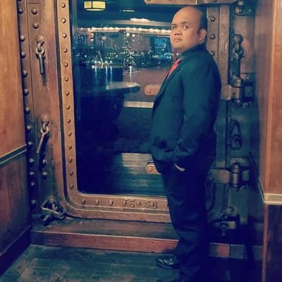 franciszver's profile picture. 20+ years in tech | Full-stack architect & builder | Obsessed with advanced tech, sci‑fi, and currently living life as Gauntlet Cohort 3 Challenger 🛡