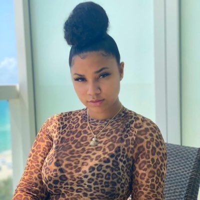 MiaScott80032's profile picture. 