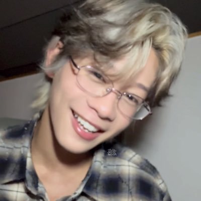 woemoa's profile picture. protector of @ottosip ‘s smile♡ + @cheesechayapol