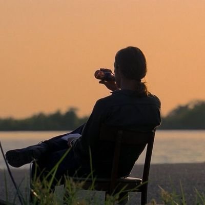 iRust33's profile picture. 