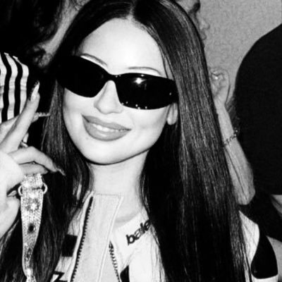 iimoonsz's profile picture. 