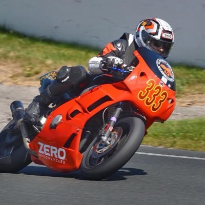 JoeStuart333's profile picture. 