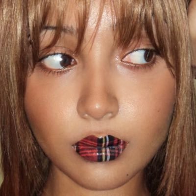 iloveRipples's profile picture. In a pool sinking