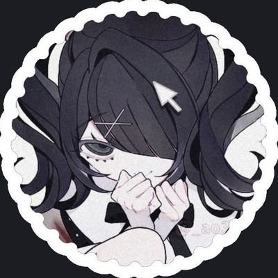 bloodunderscars's profile picture. 
