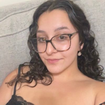 kissurbstfriend's profile picture. ur abusive e-gf;) findom🍾🎱