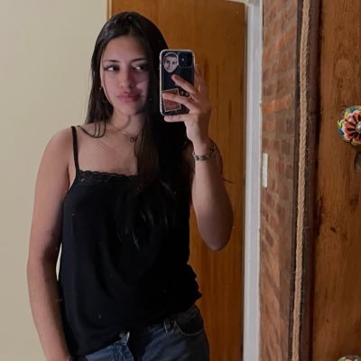 martiip__'s profile picture. de la luna y del mar