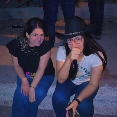 DianaValnzuela's profile picture. Its just myself talking to myself about myself.

25 ❤️‍🩹