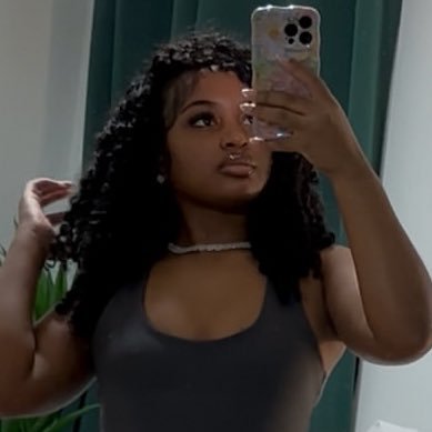 pnkieaura's profile picture. 