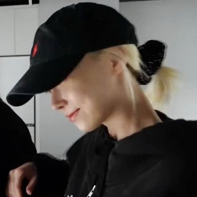 achstist's profile picture. beecris maripan minayeon winrina kater — scanf