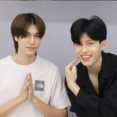 menglei06's profile picture. pondphuwinonly