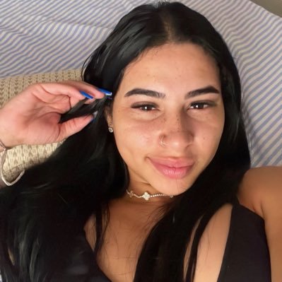 brendaluiza_7's profile picture. heloíza🤍
