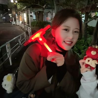 maimin0218's profile picture. 동방신기는 나의 영원한 청춘🌻since 2008〜🎈#tvxq #東方神起 #女の子ママ #渡韓 #美容                                        …時々アンボヒョン🤞🏻🩵