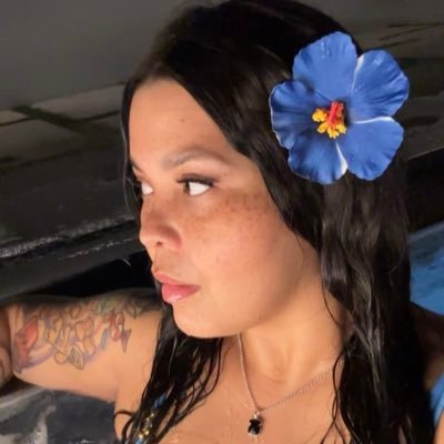 rrrrose7's profile picture. 