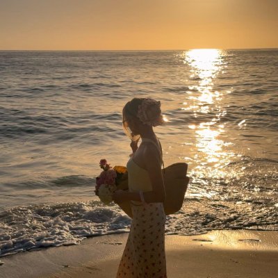 Samaira81402388's profile picture. I'm an entrepreneur who enjoys a healthy lifestyle and loves making positive friends!
Finally, I want to say, scammers, please don't send me private messages.