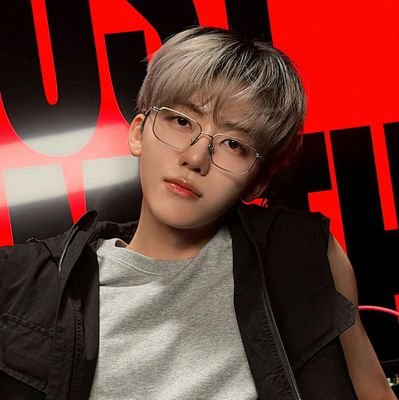 exssee's profile picture. 𝐔𝐍𝐑𝐄𝐀𝐋  ╱ 𝟮𝟬𝟬𝟬'𝘀  —    sweetest rapper like an ice cream who will catch your attention, the name goes by 𝐍𝐚 𝐉𝐚𝐞𝐦𝐢𝐧
