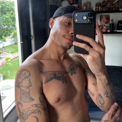 iamfaelz's profile picture. 