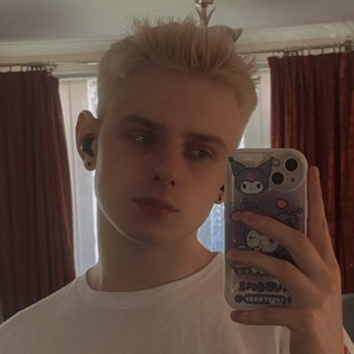 halelikehail's profile picture. cutest streamer ever | ➝ ENFP (fortnite item shop code: HALELIKEHAIL) | twitch: HALELIKEHAILTV | LIVE @ 6PM EVERYDAY (UK TIME)