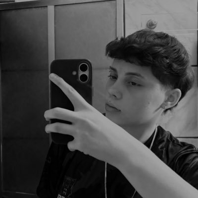 criszpacheco's profile picture. so many unsaid thoughts