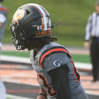 Justin_Stovall1's profile picture. Wr/Db| Cathedral Preparatory School(Pa)| 5’7 125 pounds| 🏈🏀|3.1 GPA| Number: 814-273-3530 Email: @Justin.Stovall@cathedralprep.com