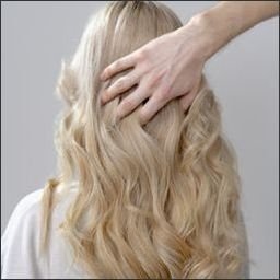 r4azl4sht358470's profile picture. 