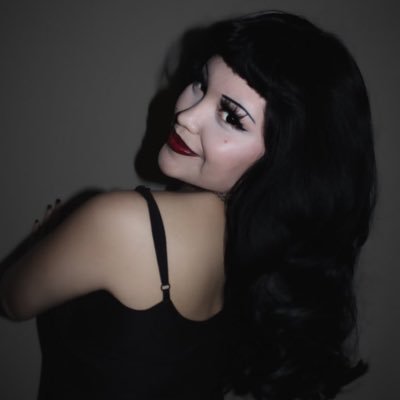 Prettyradqueen's profile picture. Just a life size porcelain doll  ⋆˙⟡ 𐙚🧸ྀི