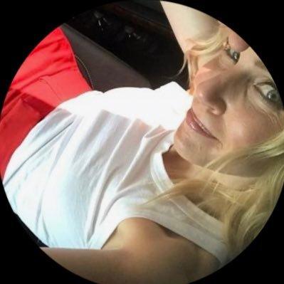 inniemarkhelly's profile picture. 