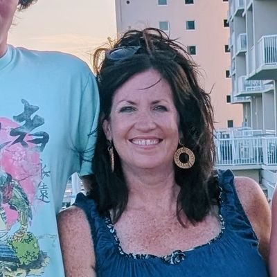 K_GwenT's profile picture. Logic and sweet tea make the world go around.