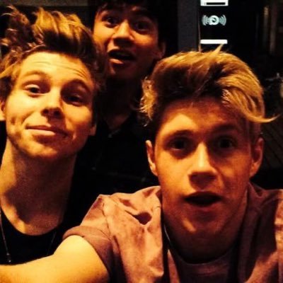 anticipationss's profile picture. lover of the irish kind