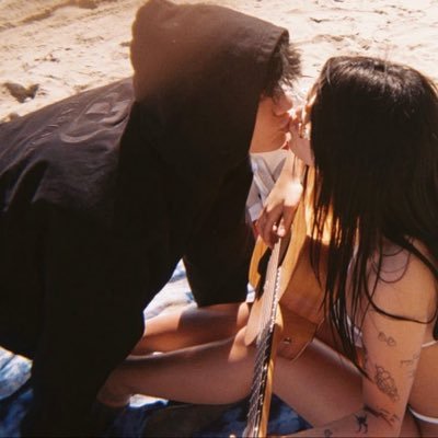 bbycowbylol's profile picture. obsessulated with myself n my husband .ᐟ ♡