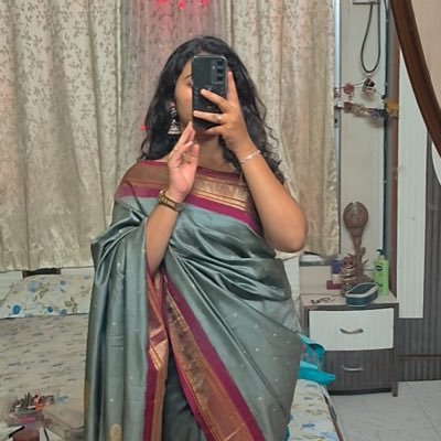Anwesha19k's profile picture. be kind for no reason 💕
