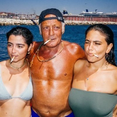 traderwrigs's profile picture. He wasn’t too cool to care… you can’t be too cool, cause if you too cool you gone freeze to death. Then you look dumb.