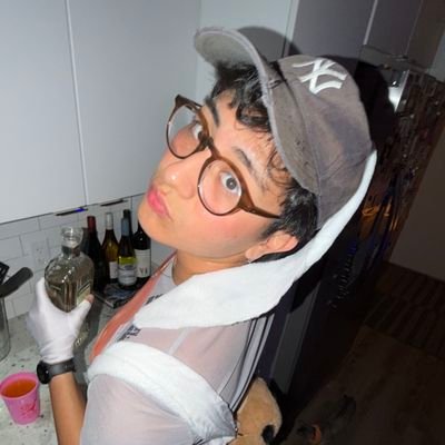 huniepies's profile picture. play me like a movie that you've never seen