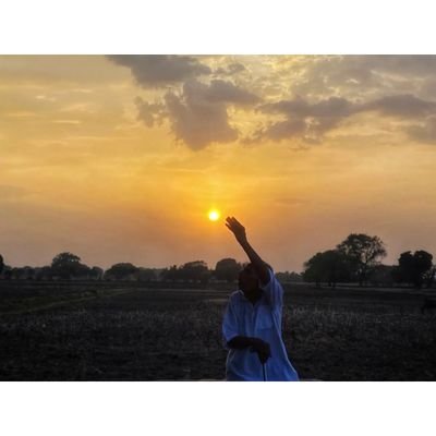 vikas_pandittt's profile picture. पहाड़ों से इश्क़ करने वाला एक आम सा लड़का 🏔️☺️

#कॉर्पोरेटगुलाम🥲