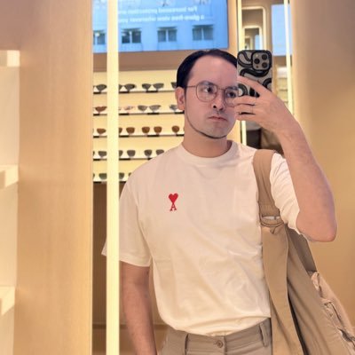 ThePoshRepublic's profile picture. make your mind a beautiful place to be.